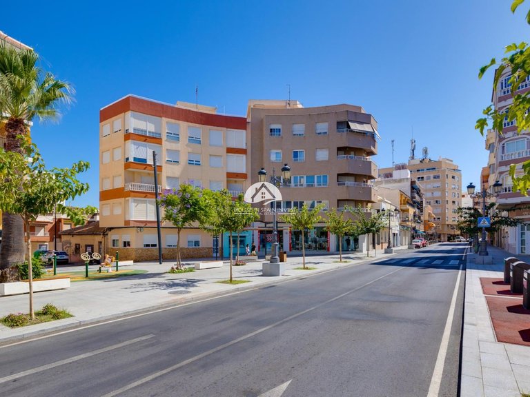 Apartment for Sale in Guardamar - El Raso Guardamar Del Segura, Alicante 39