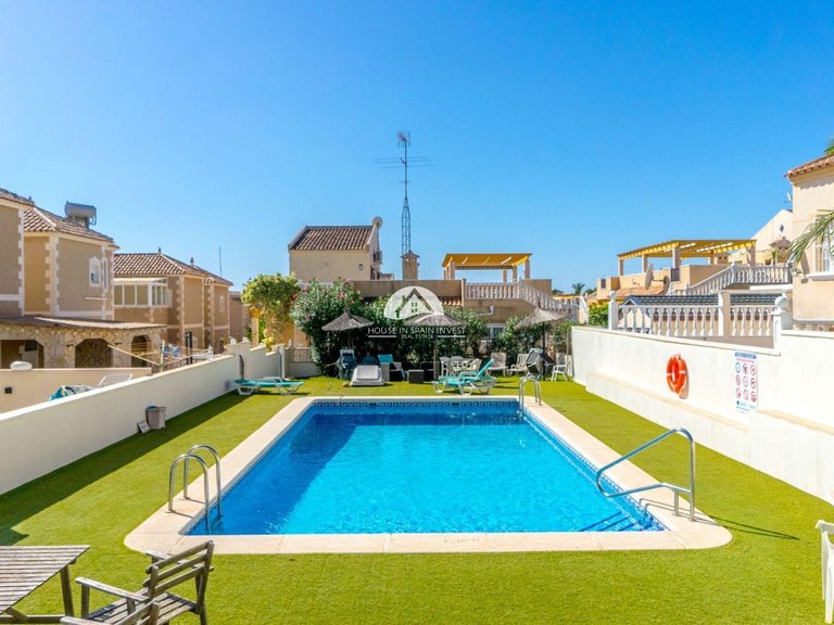 Villa for Sale in Villamartín - Las Filipinas Orihuela Costa, Alicante 30