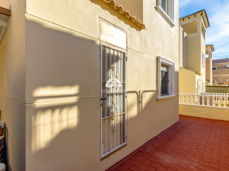 Villa for Sale in Villamartín - Las Filipinas Orihuela Costa, Alicante 34