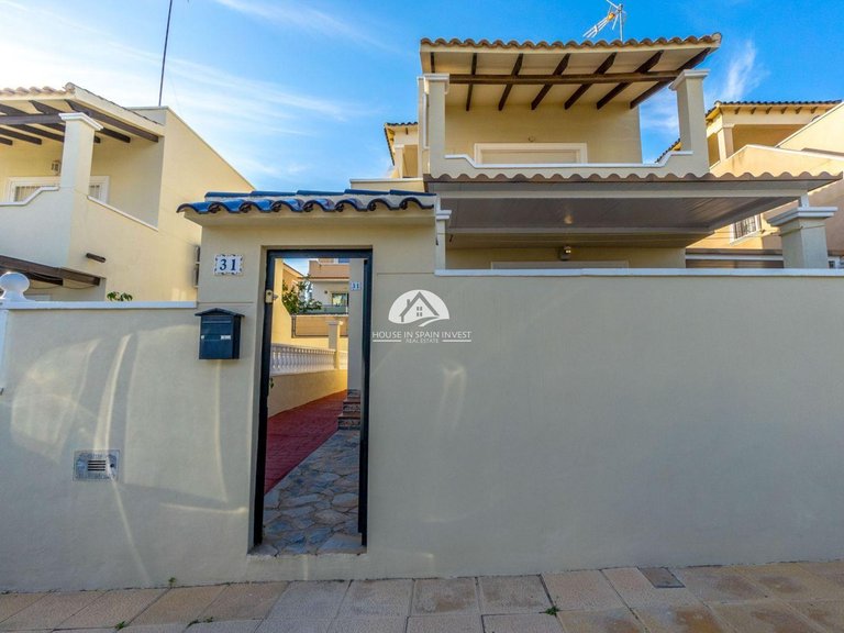 Villa for Sale in Villamartín - Las Filipinas Orihuela Costa, Alicante 35
