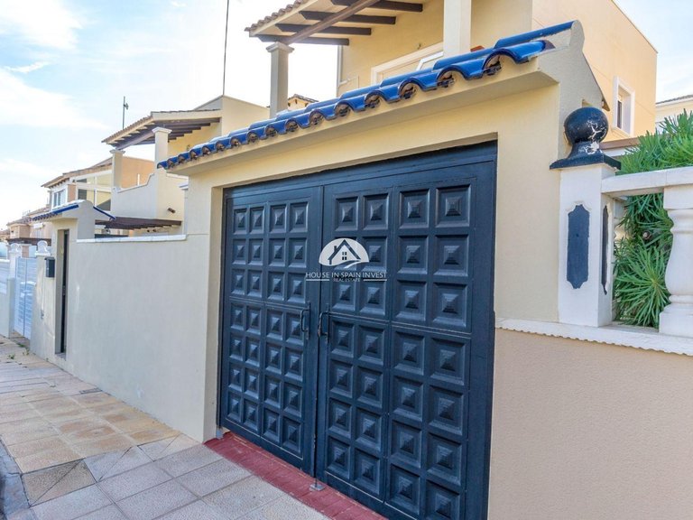Villa for Sale in Villamartín - Las Filipinas Orihuela Costa, Alicante 36