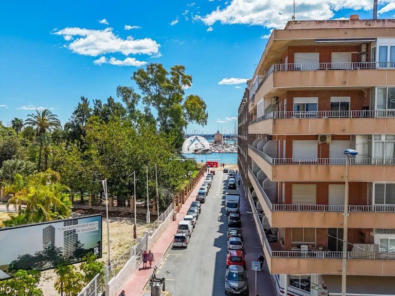 Apartment for Sale in El Acequión - Los Náufragos Torrevieja, Alicante 2