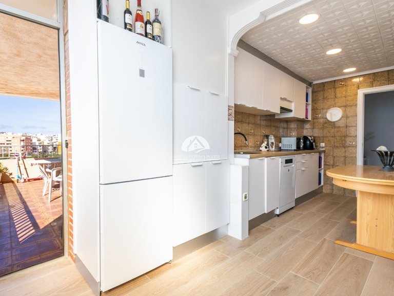 Apartment for Sale in El Acequión - Los Náufragos Torrevieja, Alicante 4