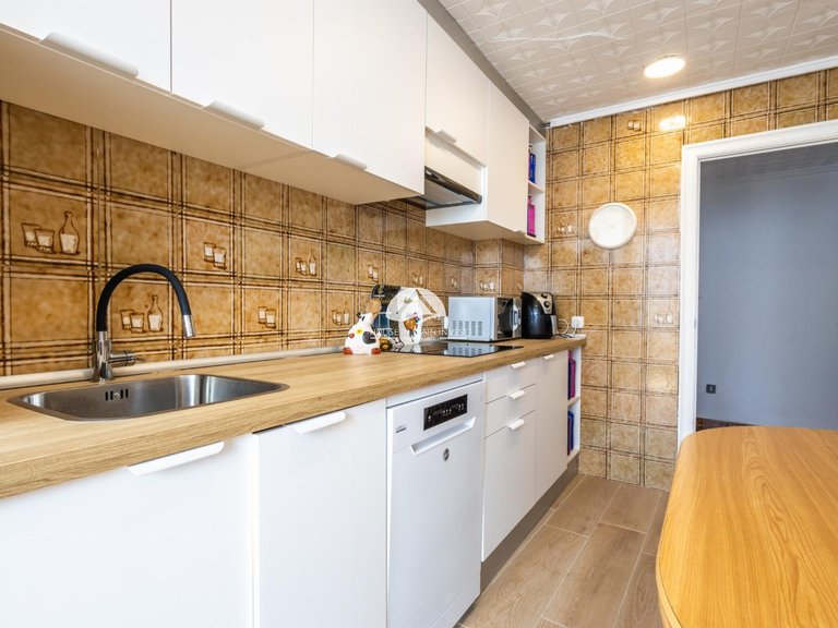 Apartment for Sale in El Acequión - Los Náufragos Torrevieja, Alicante 24