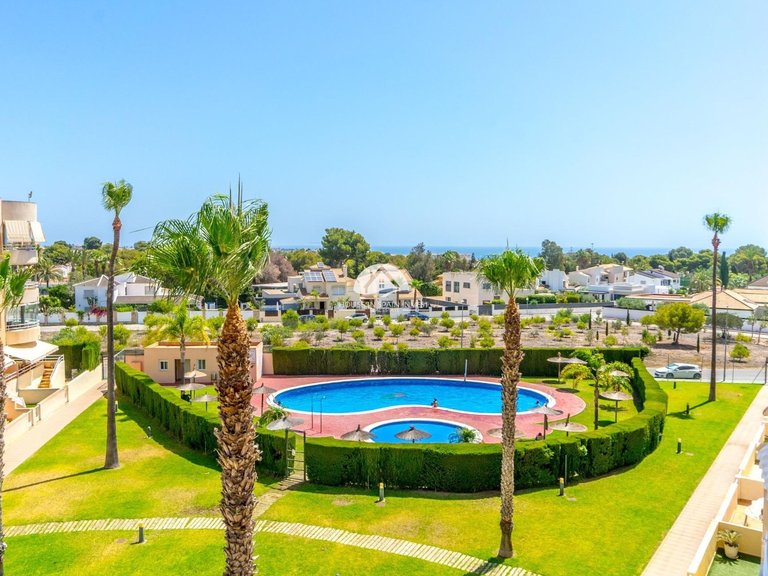 Apartment for Sale in Dehesa de campoamor Orihuela Costa, Alicante 1