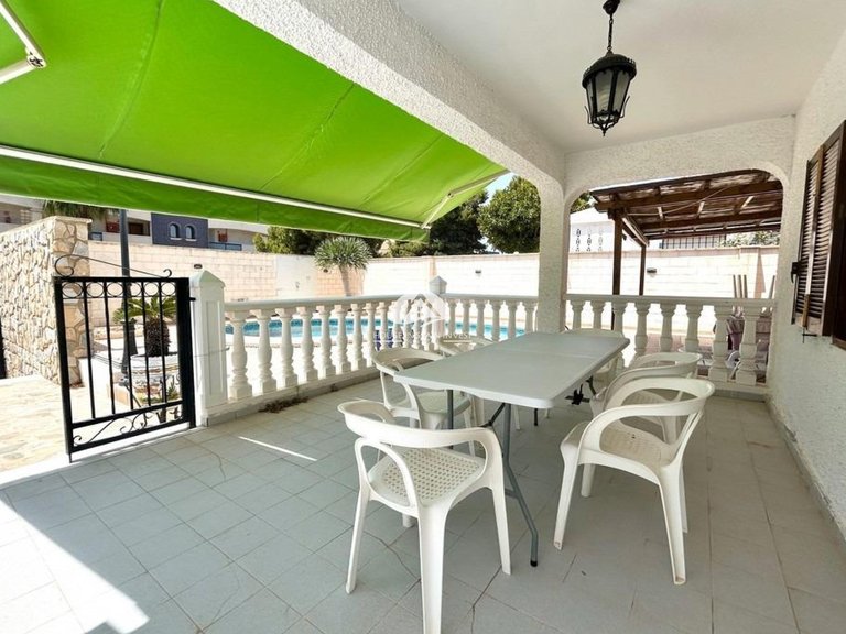 Villa for Sale in La Zenia Orihuela Costa, Alicante 4