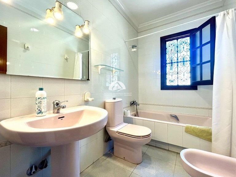 Villa for Sale in La Zenia Orihuela Costa, Alicante 12