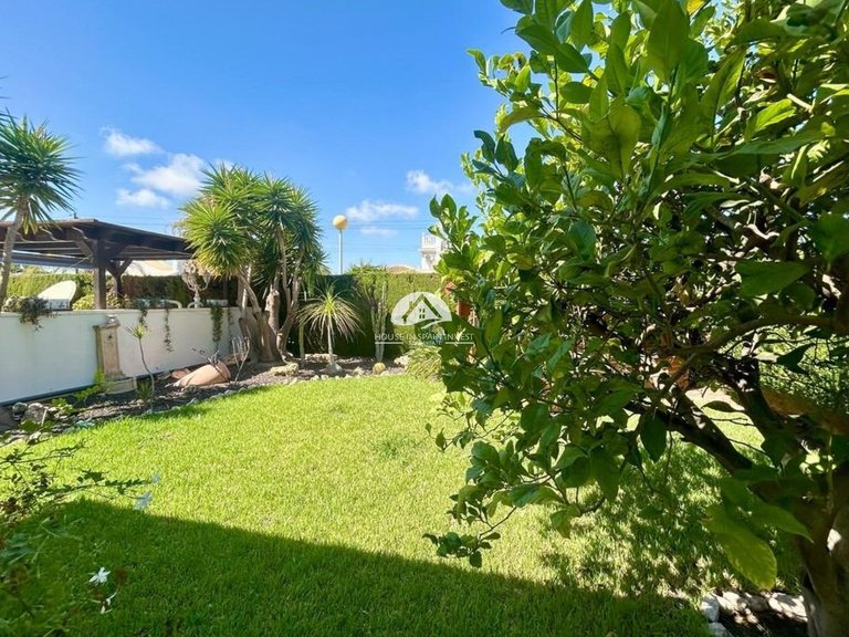 Villa for Sale in Cabo Roig - La Regia Orihuela Costa, Alicante 14