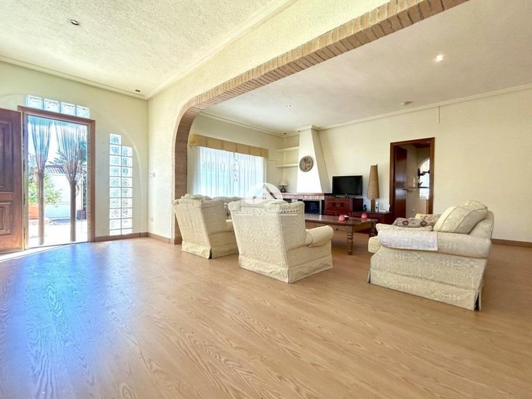 Villa for Sale in Cabo Roig - La Regia Orihuela Costa, Alicante 23