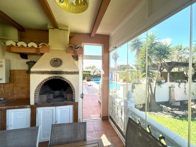 Villa for Sale in Cabo Roig - La Regia Orihuela Costa, Alicante 41