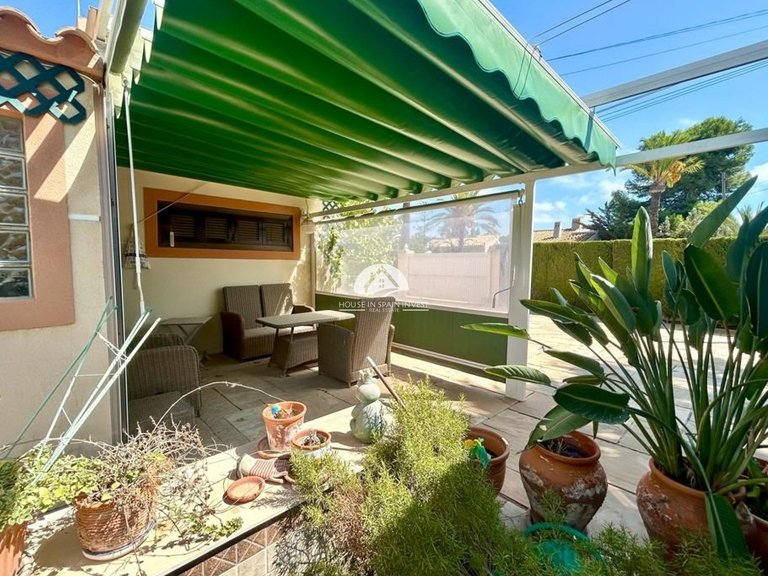 Villa for Sale in Cabo Roig - La Regia Orihuela Costa, Alicante 42