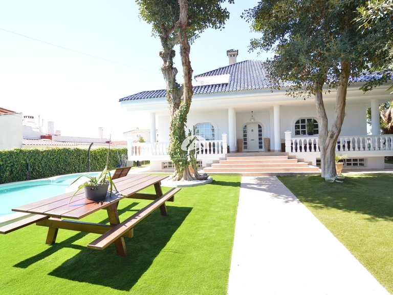 Villa for Sale in Torreta - Salado Torrevieja, Alicante 5