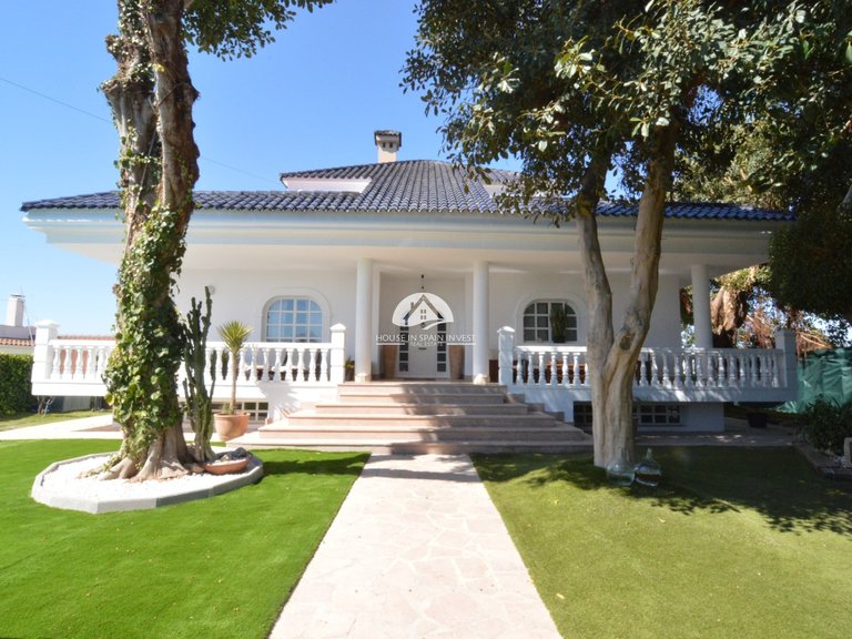 Villa for Sale in Torreta - Salado Torrevieja, Alicante 9