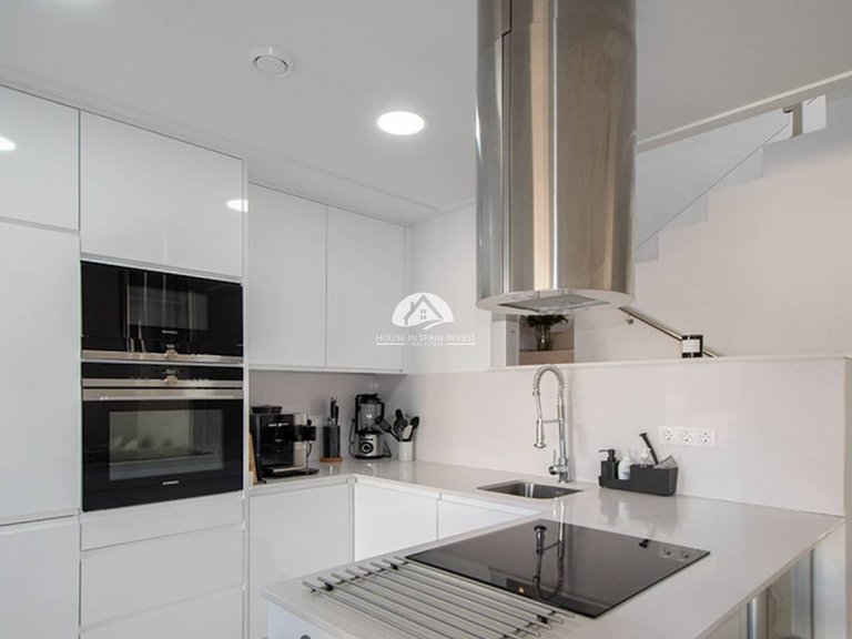 Villa for Sale in Ciudad Quesada Rojales - Ciudad Quesada, Alicante 3