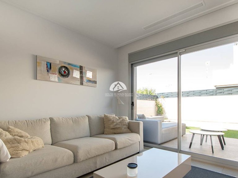 Villa for Sale in Ciudad Quesada Rojales - Ciudad Quesada, Alicante 7