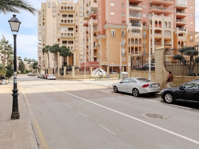 Apartment for Sale in Playa de los Locos Torrevieja, Alicante 17