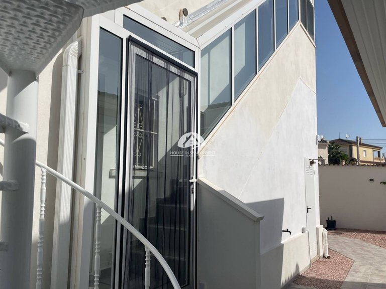 Villa for Sale in La Siesta - El Chaparral - San Luis Torrevieja, Alicante 6