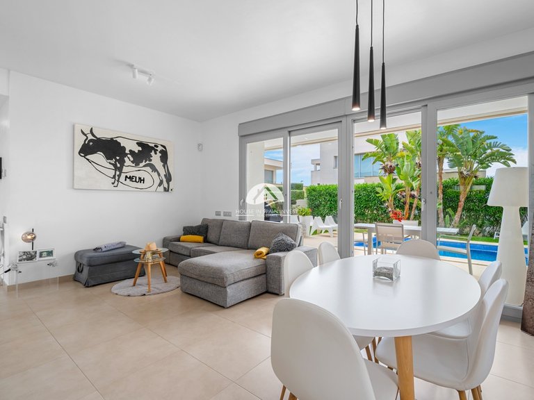 Villa for Sale in Vistabella Jacarilla, Alicante 10