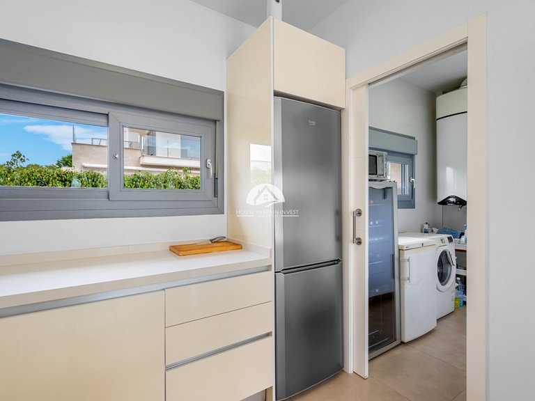 Villa for Sale in Vistabella Jacarilla, Alicante 15