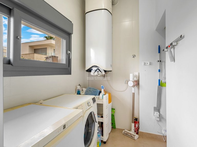 Villa for Sale in Vistabella Jacarilla, Alicante 16