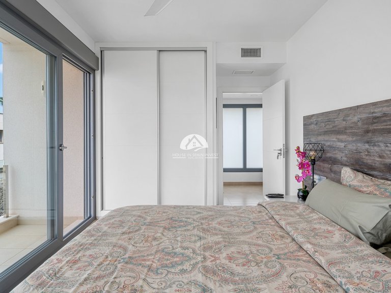 Villa for Sale in Vistabella Jacarilla, Alicante 18