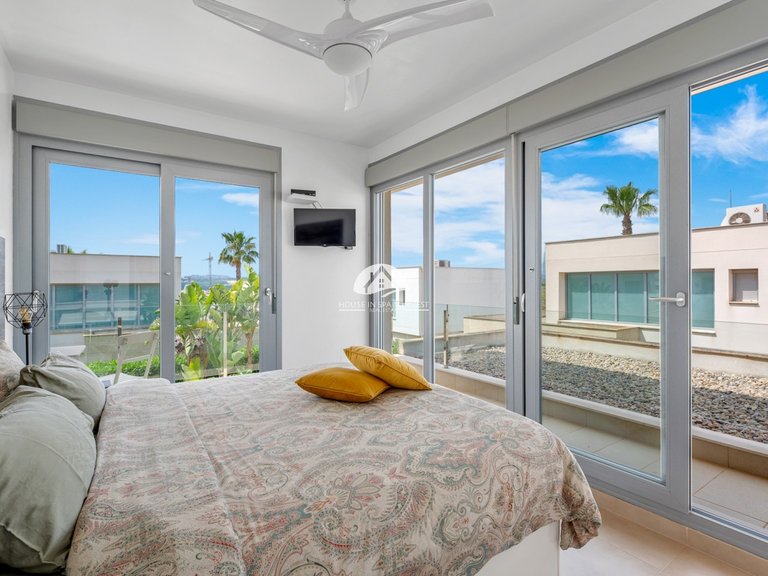 Villa for Sale in Vistabella Jacarilla, Alicante 20