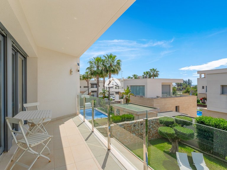 Villa for Sale in Vistabella Jacarilla, Alicante 21