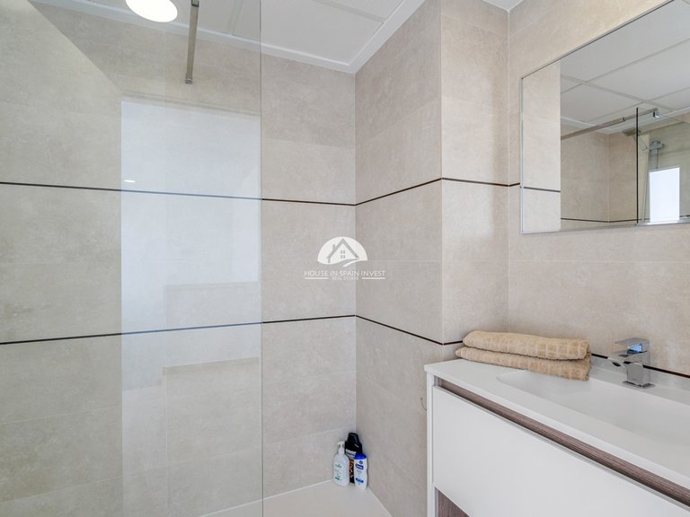 Villa for Sale in Vistabella Jacarilla, Alicante 26