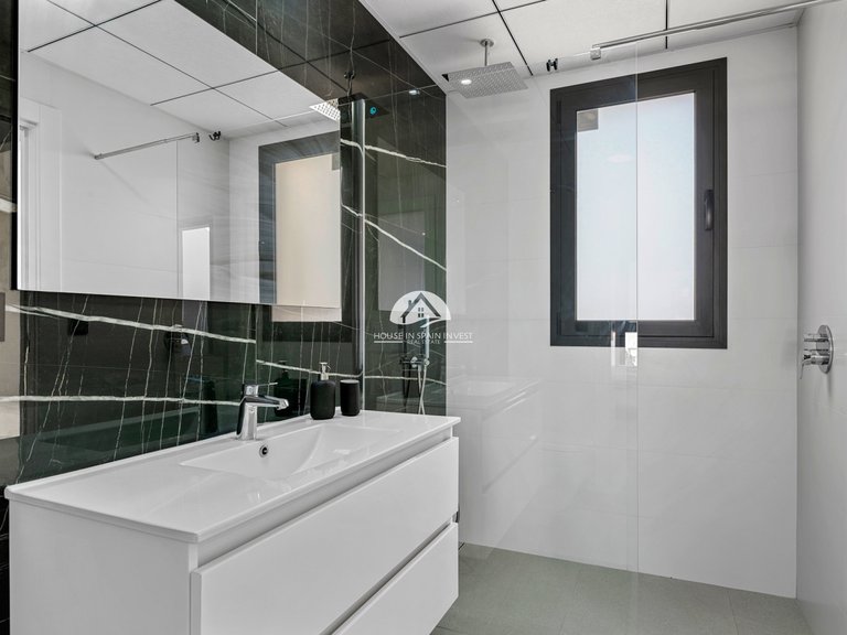 Villa for Sale in Ciudad Quesada Rojales - Ciudad Quesada, Alicante 16