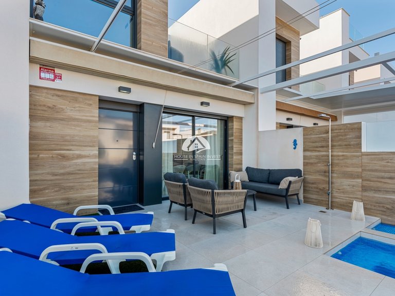 Villa for Sale in Ciudad Quesada Rojales - Ciudad Quesada, Alicante 27