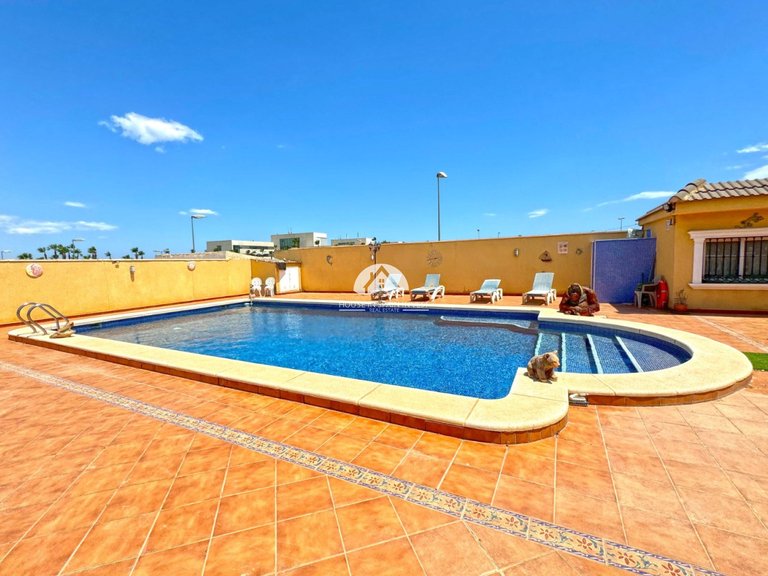 Villa for Sale in Los Balcones Torrevieja, Alicante 17