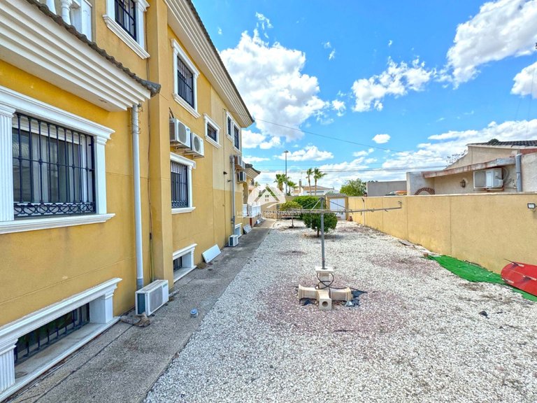 Villa for Sale in Los Balcones Torrevieja, Alicante 25