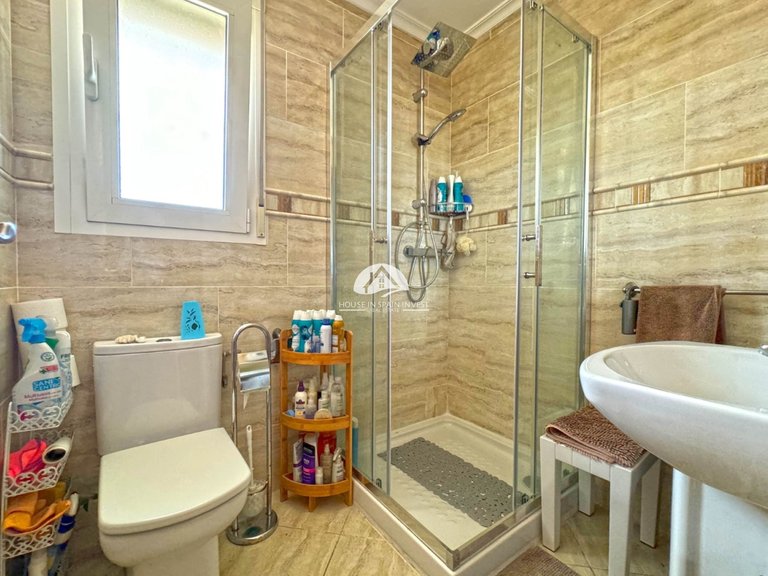 Villa for Sale in Los Balcones Torrevieja, Alicante 42