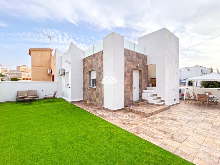 Town House for Sale in Playa Flamenca Orihuela Costa, Alicante 1