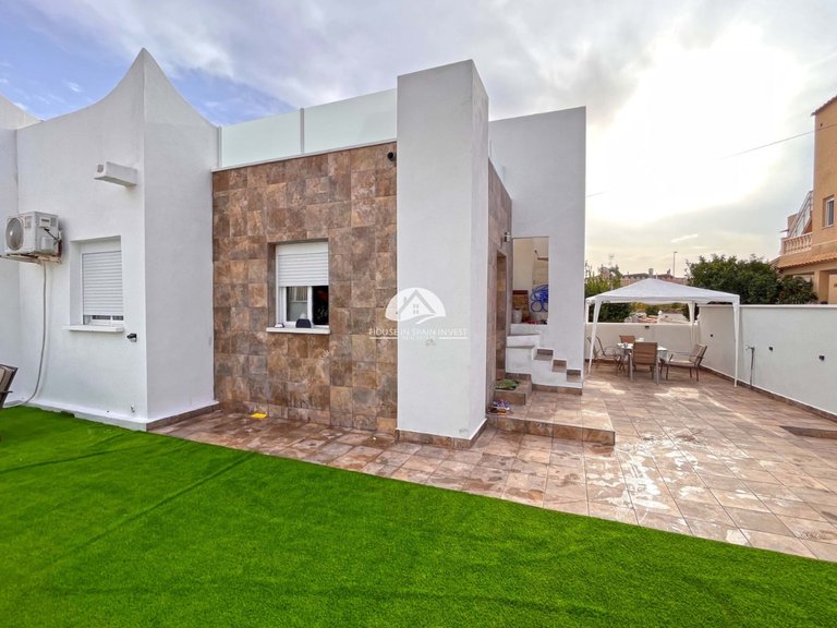 Town House for Sale in Playa Flamenca Orihuela Costa, Alicante 6