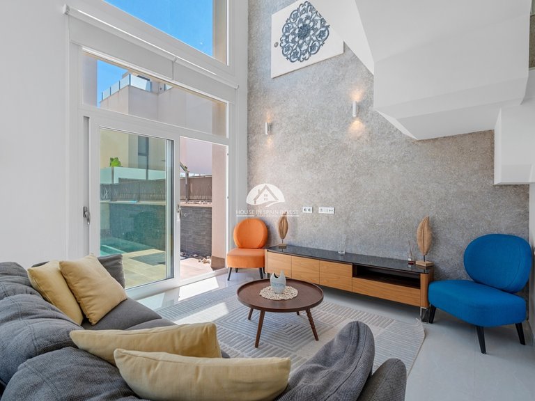 Villa for Sale in Ciudad Quesada Rojales - Ciudad Quesada, Alicante 3