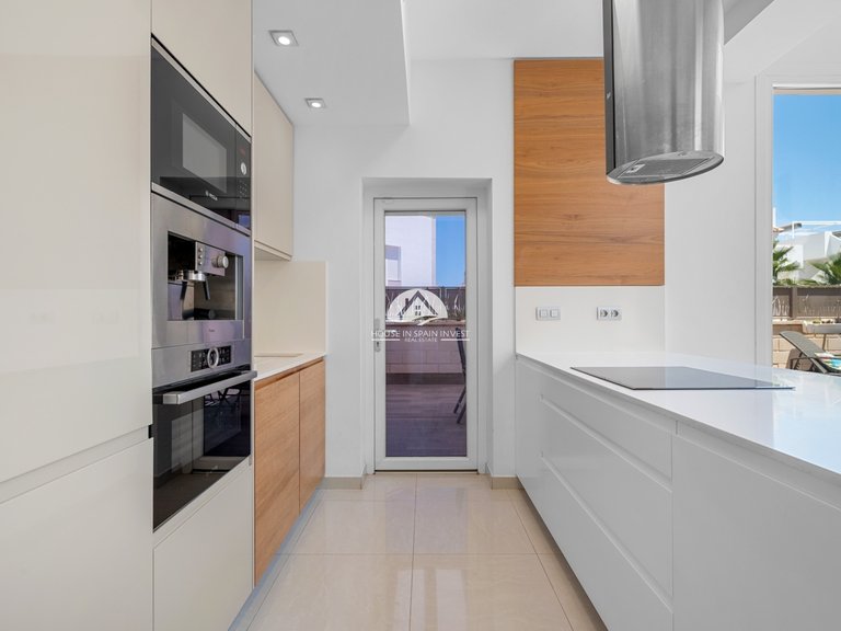 Villa for Sale in Ciudad Quesada Rojales - Ciudad Quesada, Alicante 8