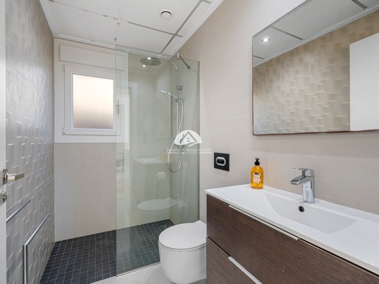 Villa for Sale in Ciudad Quesada Rojales - Ciudad Quesada, Alicante 13