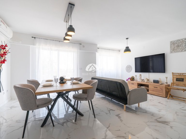 Apartment for Sale in Punta Prima Torrevieja, Alicante 2