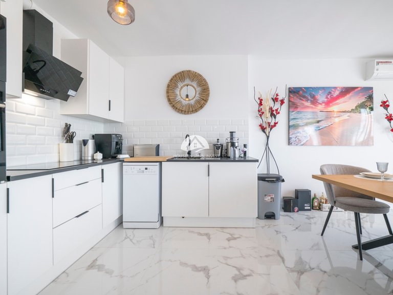 Apartment for Sale in Punta Prima Torrevieja, Alicante 8