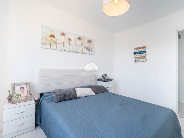 Apartment for Sale in Punta Prima Torrevieja, Alicante 20