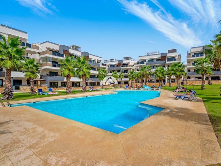 Apartment for Sale in Los Altos Orihuela Costa, Alicante 32