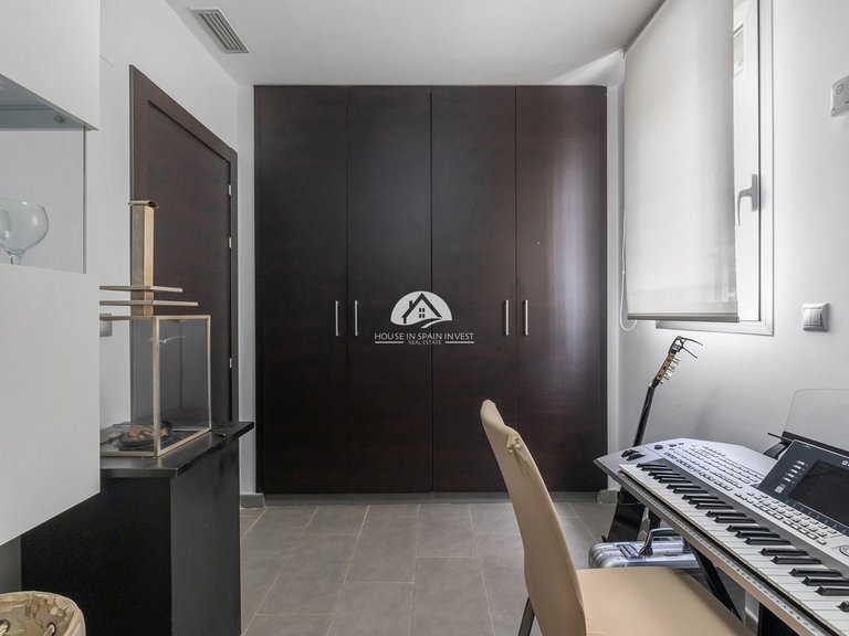 Apartment for Sale in La Mata Torrevieja, Alicante 29