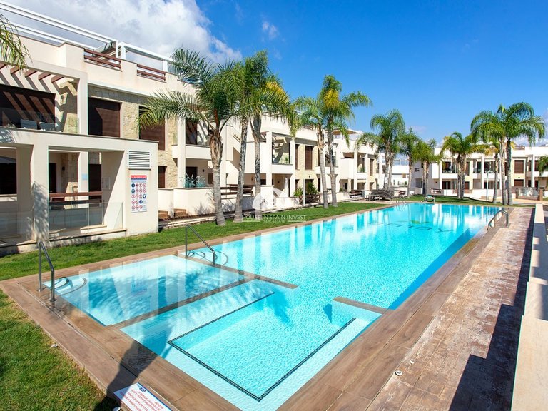 Apartment for Sale in Los Balcones Torrevieja, Alicante 1