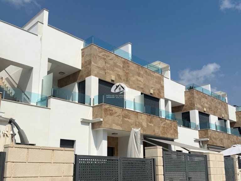 Town House for Sale in Playa Flamenca Orihuela Costa, Alicante 1