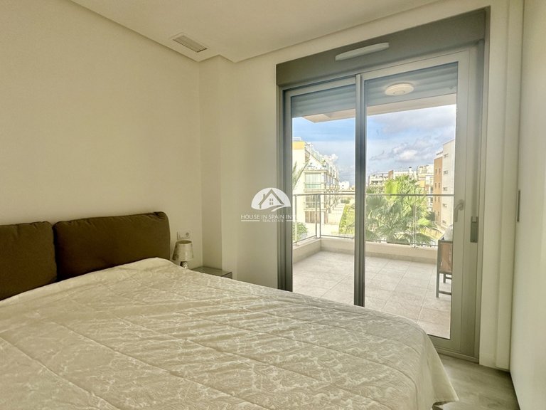 Apartment for Sale in Villamartín - Las Filipinas Orihuela Costa, Alicante 4