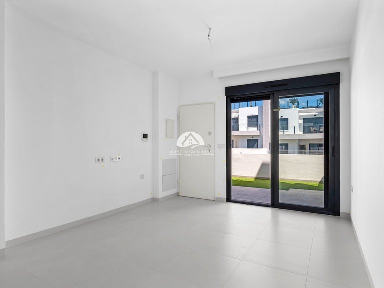 Apartment for Sale in San Miguel de Salinas San Miguel De Salinas, Alicante 11