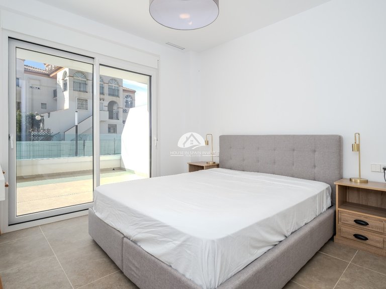 Apartment for Sale in Playa Flamenca Orihuela Costa, Alicante 26