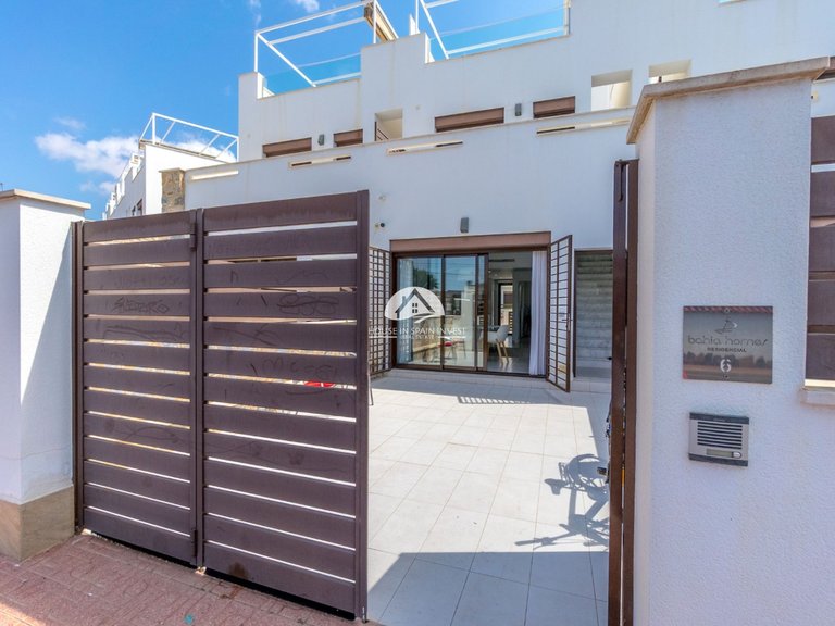 Town House for Sale in Torrevieja Torrevieja, Alicante 2