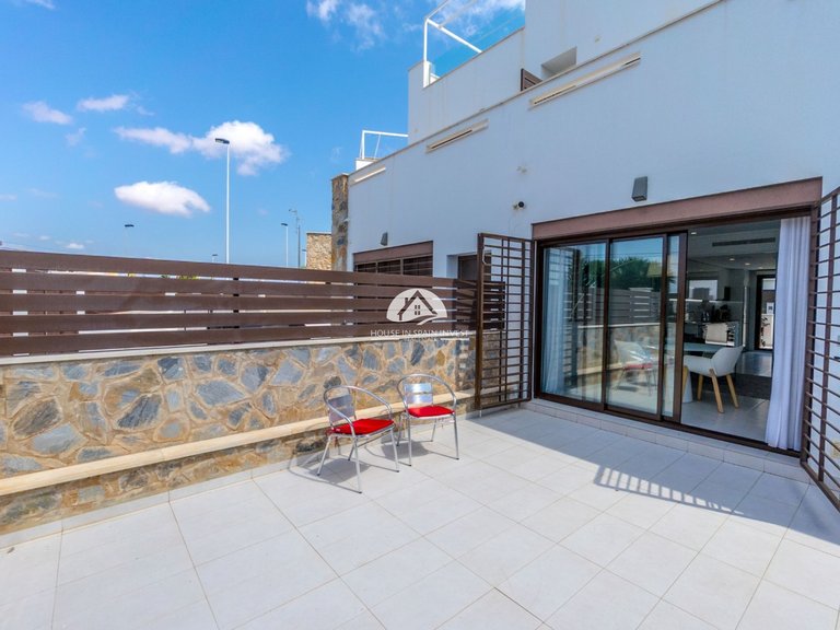 Town House for Sale in Torrevieja Torrevieja, Alicante 1